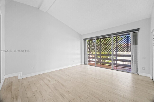 Building Photo - 7140 SW 111th Ct