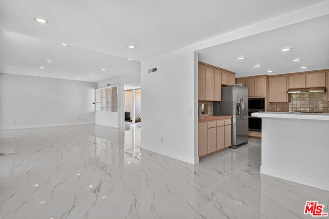 Building Photo - 75562 Camino De Plata N