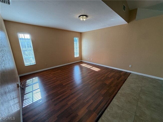 Building Photo - 132 Dania Cir