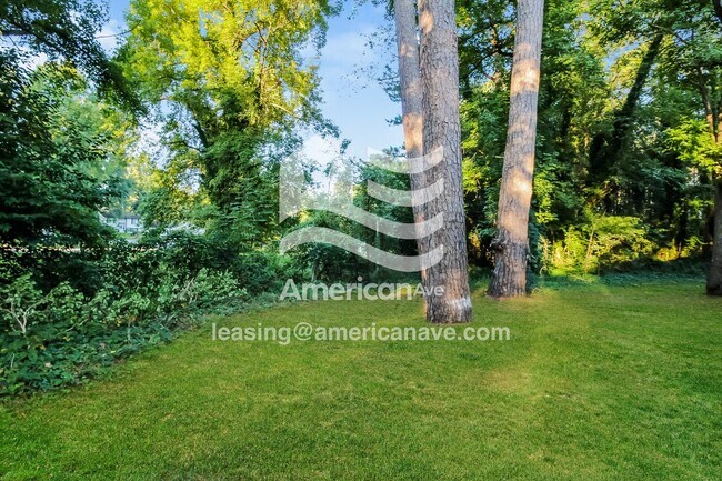 Building Photo - 3004 Windwood Pl