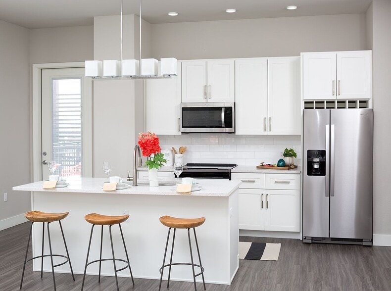 The Glenn apartments — community photo - The Glenn