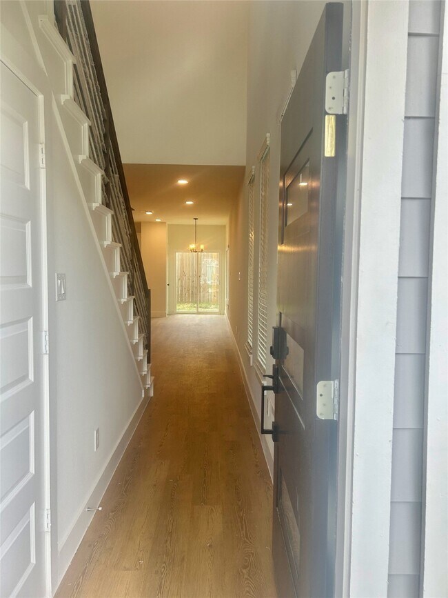 Building Photo - 16531 Oasis Mdw Ln