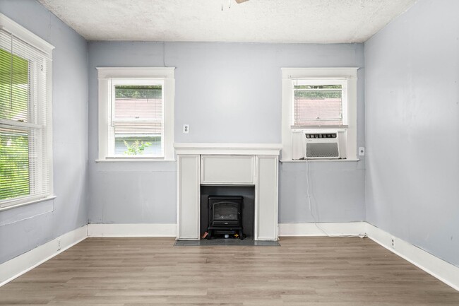 Building Photo - 109 Claiborne St