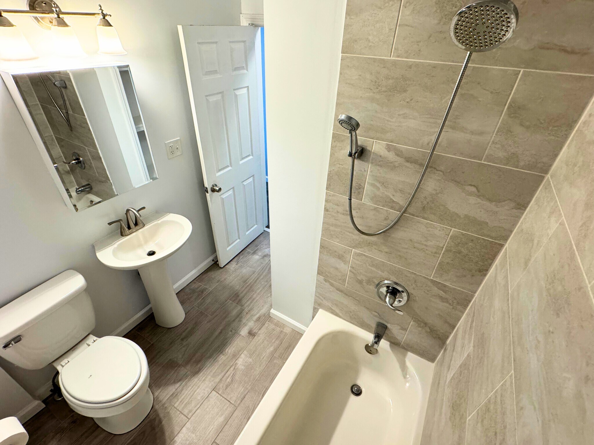 Building Photo - 2909 Duncan Ln