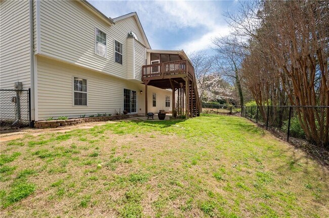 Building Photo - 1083 Soaring Way NE