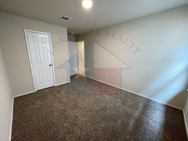 Building Photo - 9601 Murandy Dr
