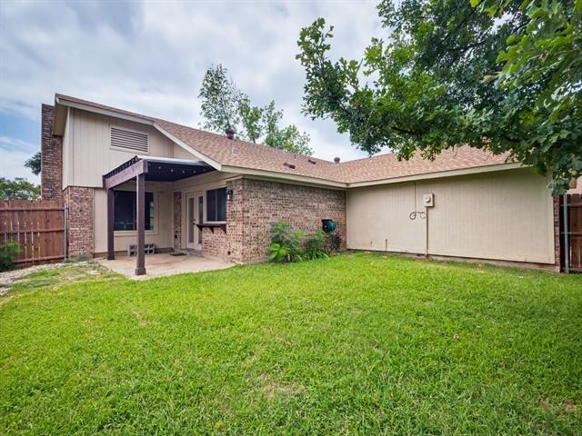 Building Photo - 1607 Glenhill Ln