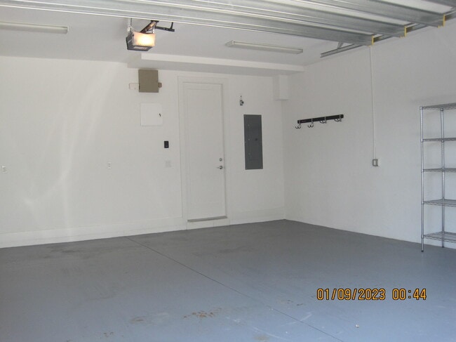 Building Photo - 4033 NW 17th Way