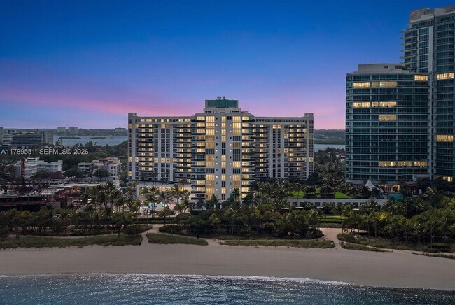 Building Photo - 10275 Collins Ave