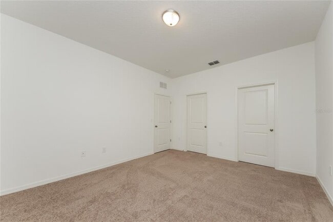 Building Photo - 214 Hidden Lk Lp