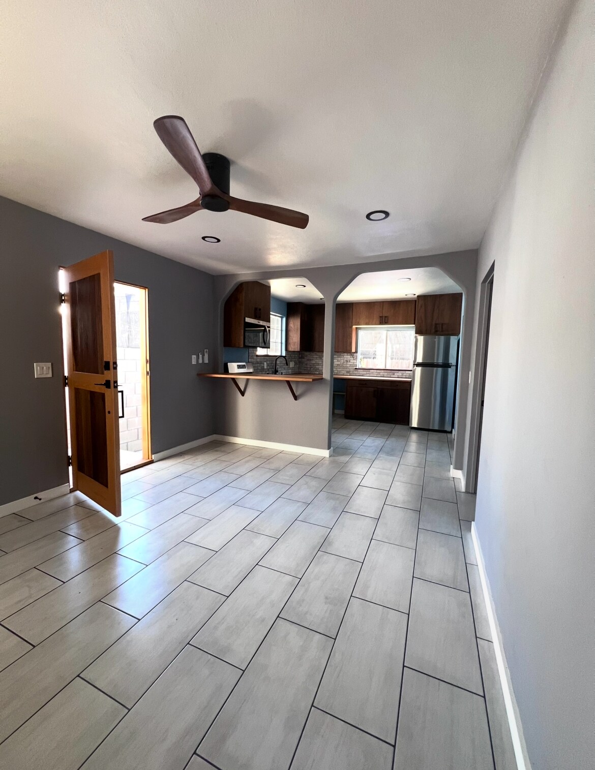 Building Photo - 3547 E Green St