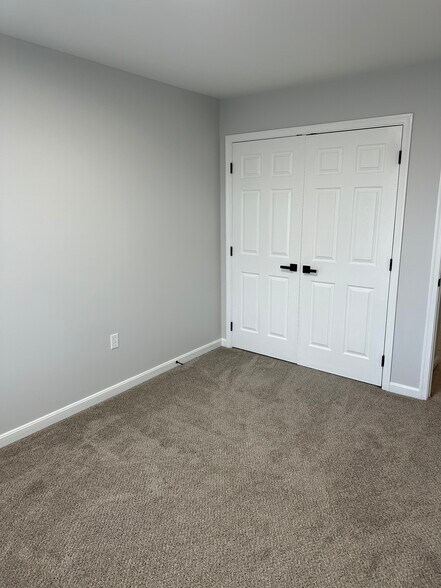 Building Photo - 138 Harvard Rd