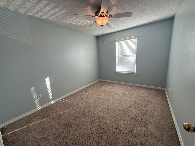 Building Photo - Gulf Breeze - Grand Ridge - 4 bedroom, 2.5...