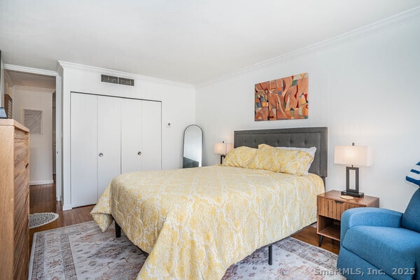 Building Photo - 1 Gold St