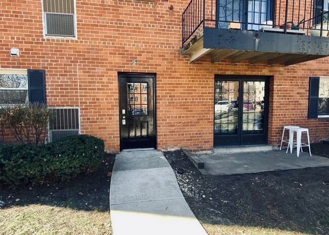 Building Photo - 434 N Armistead St
