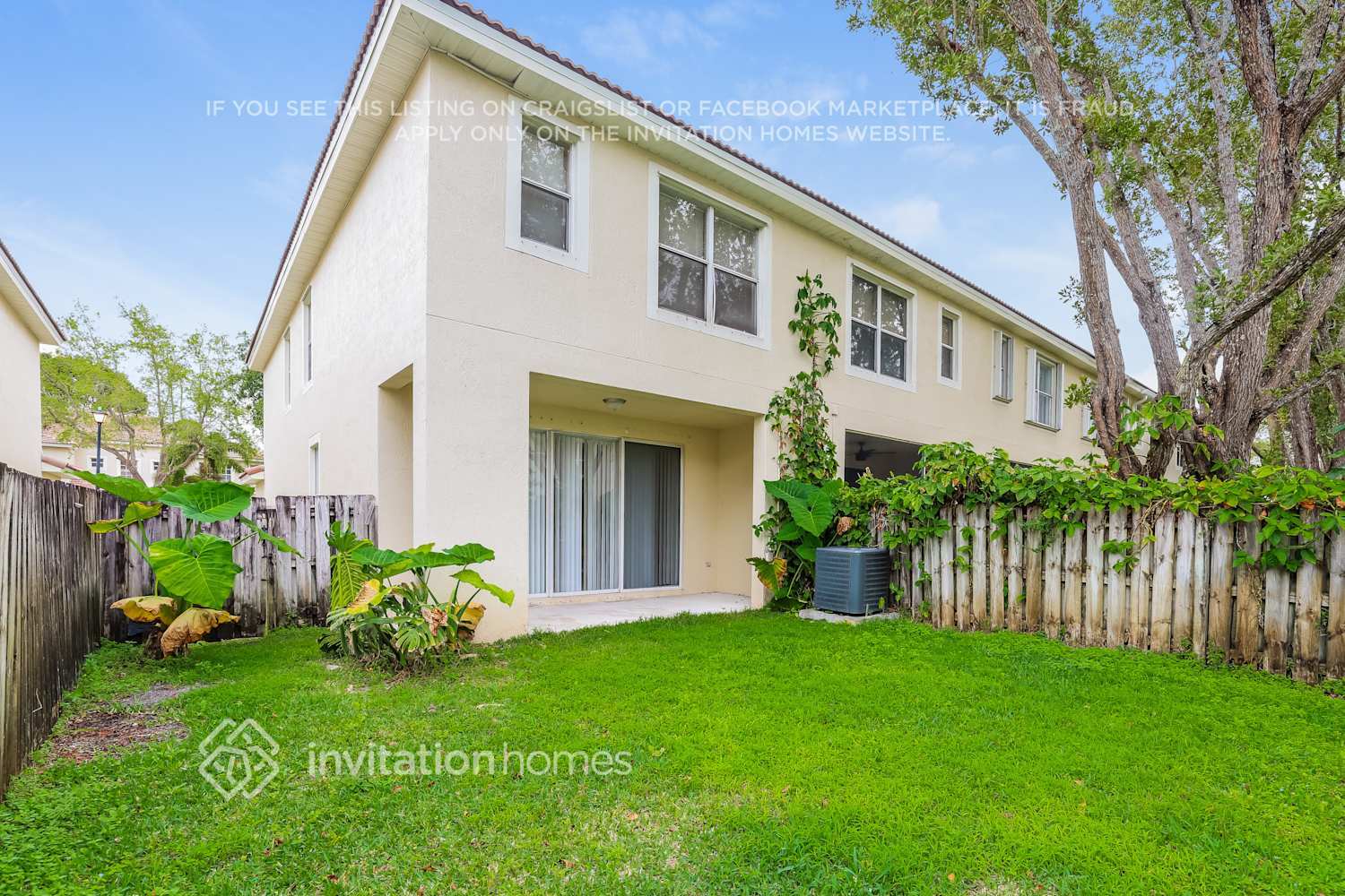 Building Photo - 9814 Porta Leona Ln