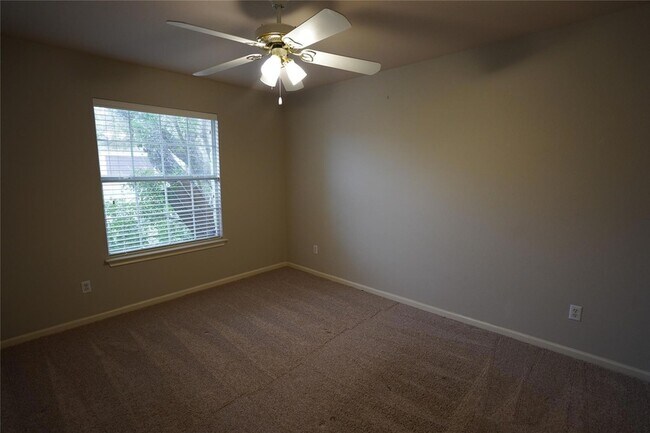 Building Photo - 5702 Fitchwood Ln
