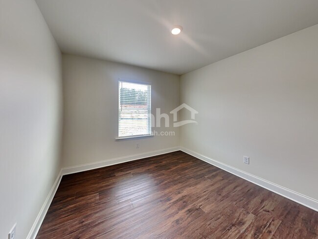 Building Photo - 821 Headland Way