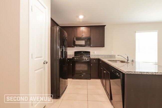 Building Photo - 6088 Determine Ln