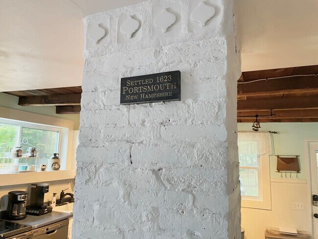 Building Photo - 78 Morning St