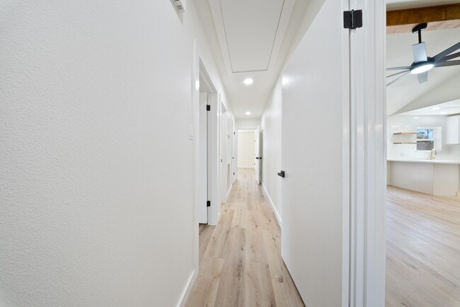 Building Photo - 9115 Tanager St