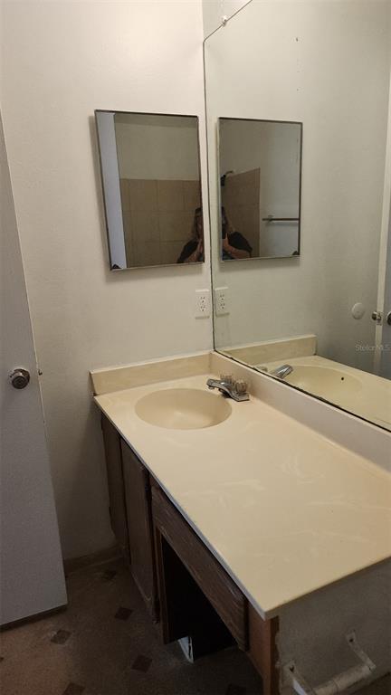 Building Photo - 3838 Bay Club Cir