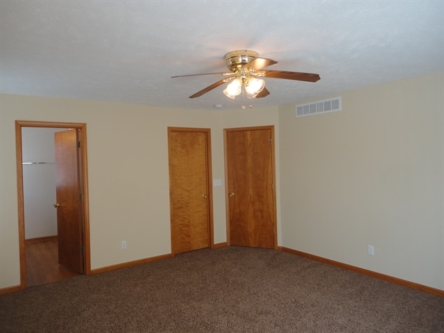 Building Photo - 200 Staffordshire Dr NE