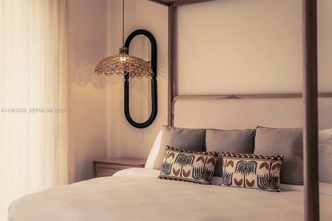 Building Photo - 90 Reserva De Golf