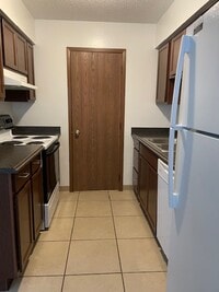 Building Photo - Lake Park