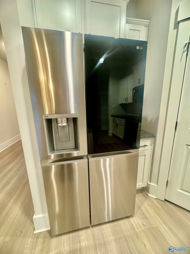 Building Photo - 91333 Monteagle Blvd SE