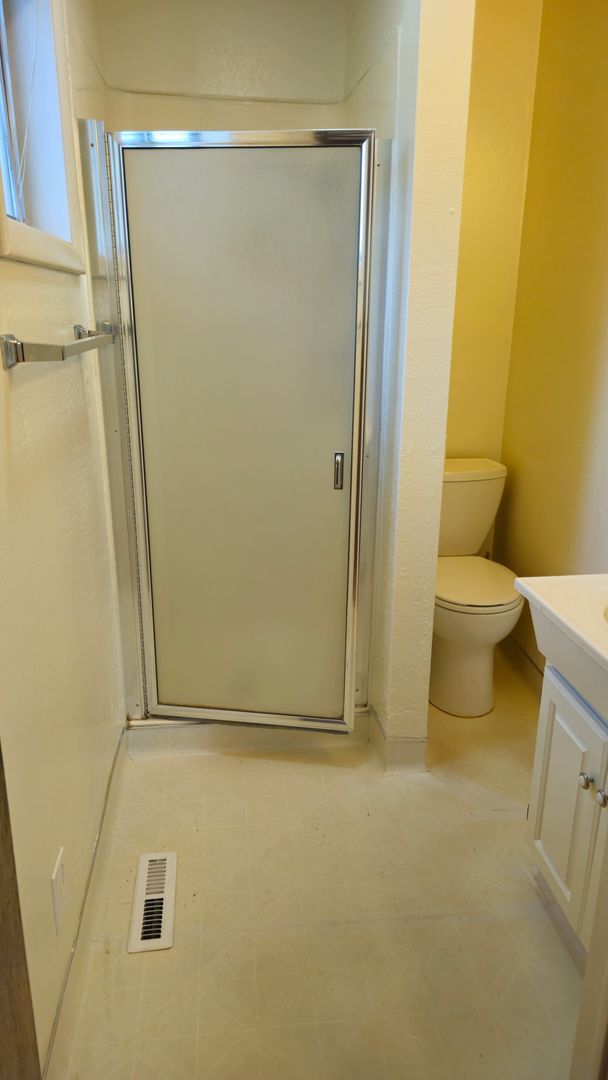 Building Photo - BG Properties, L.L.C.