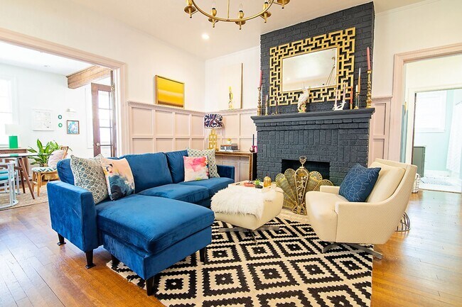 Building Photo - Bull St Bungalow