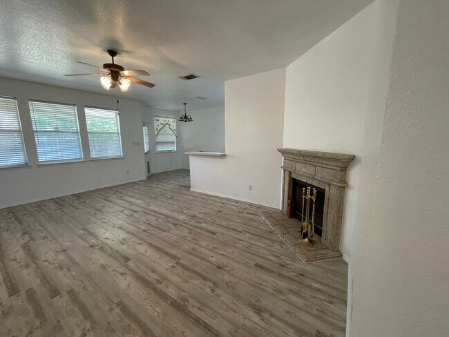 Building Photo - Nice Single Story Home in NW ISD off Hwy 170