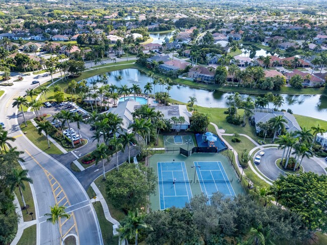 Building Photo - 20101 Palm Island Dr