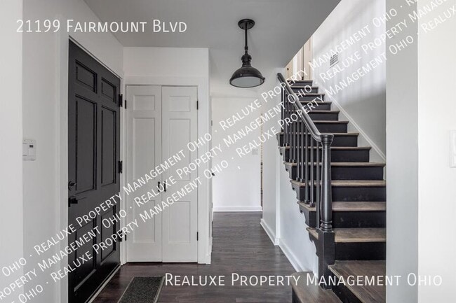 Building Photo - 21199 Fairmount Blvd