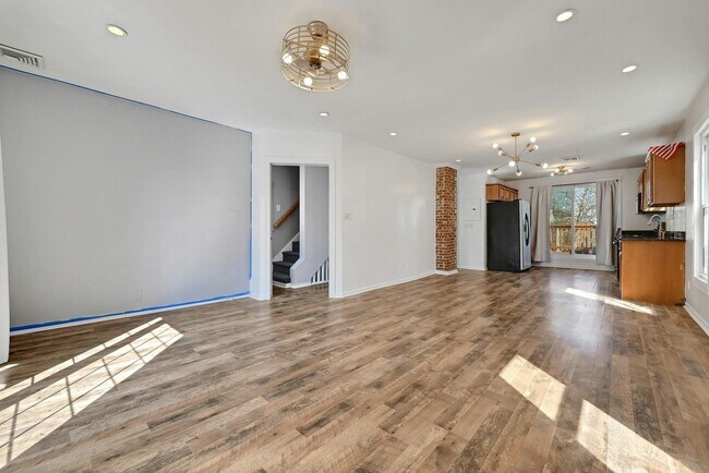 Building Photo - 30 Columbia Terrace