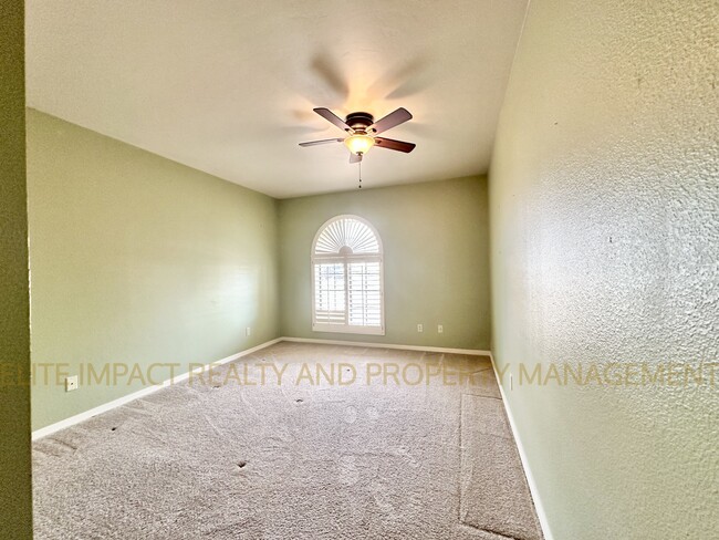 Building Photo - 64427 E Rolling Rock Ct