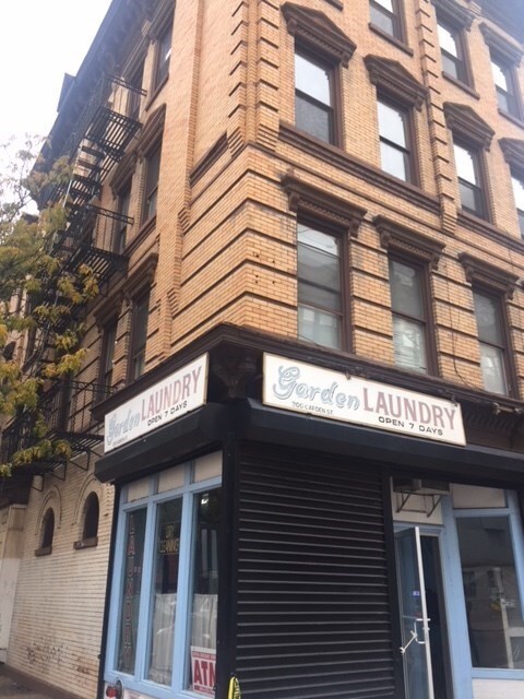Primary Photo - 300 Garden St