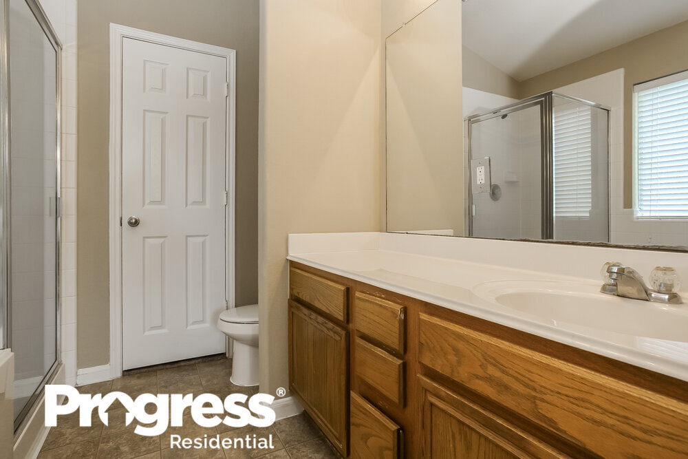 Building Photo - 15527 Lady Shery Ln