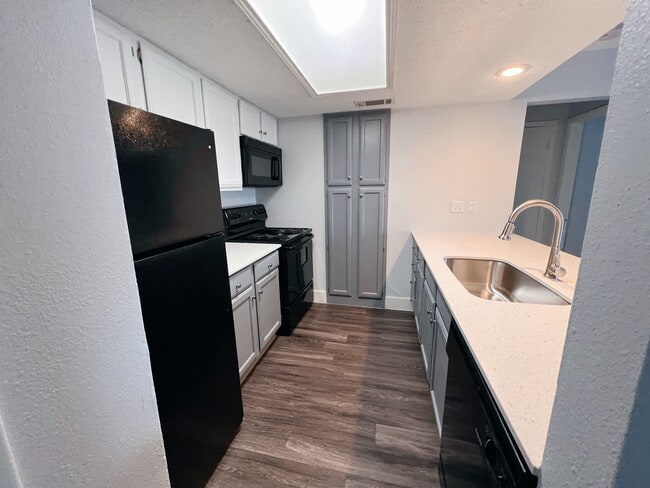 Building Photo - Northchase
