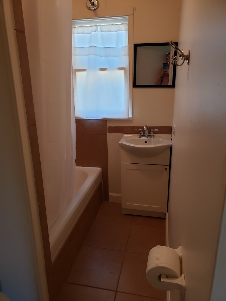 Bathroom - 3312 2nd Ave S