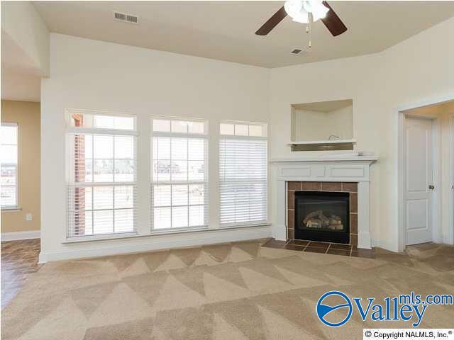 Building Photo - 212 Crab Orchard Dr