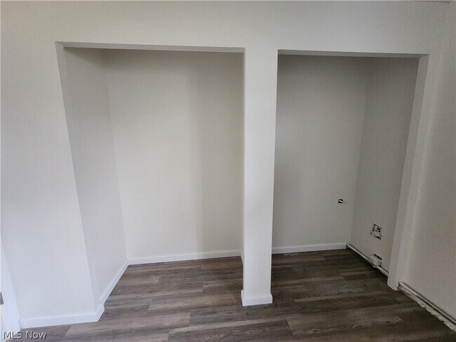 Building Photo - 26680 Tungsten Rd