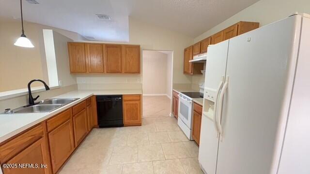 Building Photo - 13 Sleepy Hollow Trail