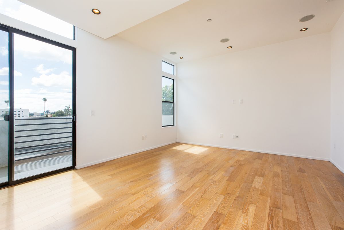 Building Photo - 8639 Whitworth Dr