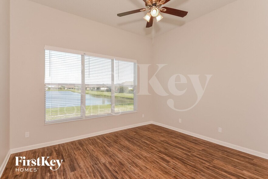 Building Photo - 9924 59th St E