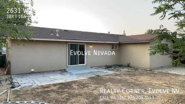 Building Photo - Cute and Comfy 3-Bed, 1-Bath Duplex in Spa...