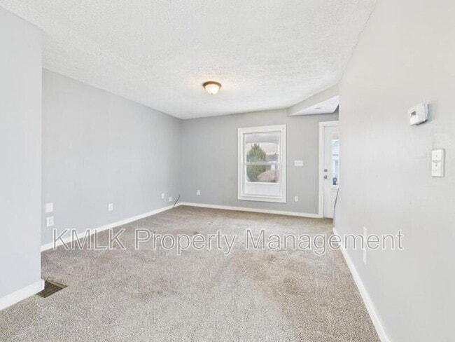 Building Photo - 36 23rd St SW