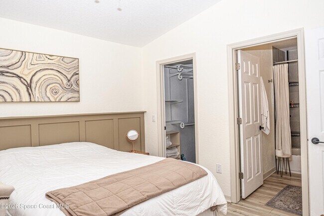 Building Photo - 839 Grand Regency Pointe