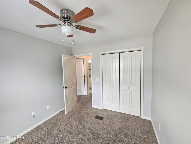 Building Photo - 7225 Quail Hollow Dr